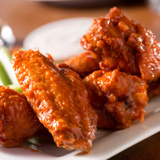 Paul McCartneys Chicken Wings Buffalo